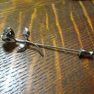 🌹 Vintage 1980's Romantic Fashion Rose Stick Pin